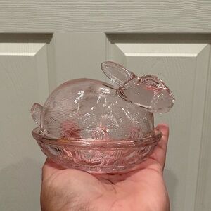 Vintage L.E. Smith Glass Easter Bunny Nest Box Excellent Condition Light Pink